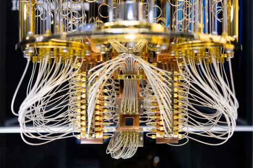 Superconducting quantum computer cryogenic wiring assembly